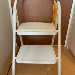 【取引中】あげます 椅子にもなる脚立