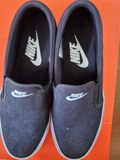 NIKEスリッポンスニーカー