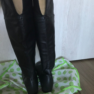 黒ブーツ　の画像