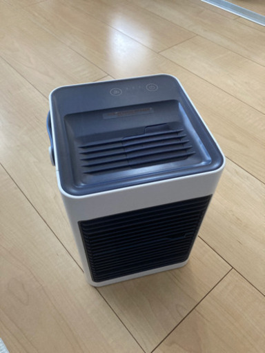 卓上の冷風扇