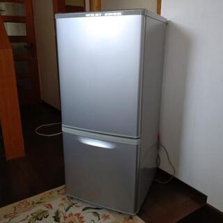 冷蔵庫 138L  Panasonic NR-B142w