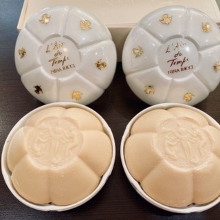 ♪♪ 年末SALE ニナリッチ レールデュタン花型石鹸2点set ♪♪の画像