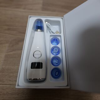 【新品未使用】毛穴吸引器 毛穴クリーナー 美顔器 温熱ケア キビ...