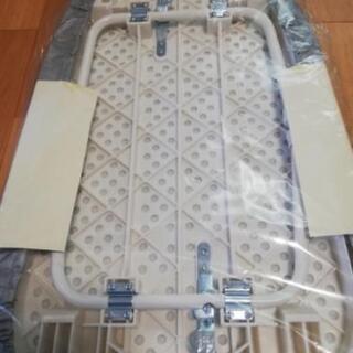 【新品未使用】スチームアイロンとアイロン台セットの画像