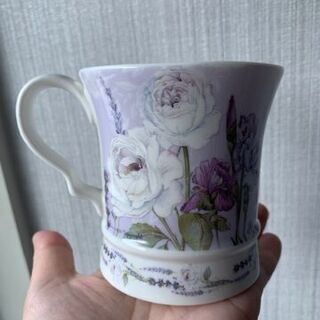 新品ロイヤルアーデン　花柄マグカップ・お引き取りの方500円の画像