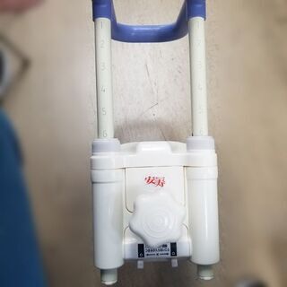 【札幌市内配送可能】安寿/あんじゅ　高さ調節付き浴槽手すり 青 介護用品 浴室用品 手摺の画像
