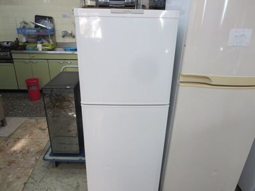三菱冷蔵庫136L　2009年製　MR- 14P-W