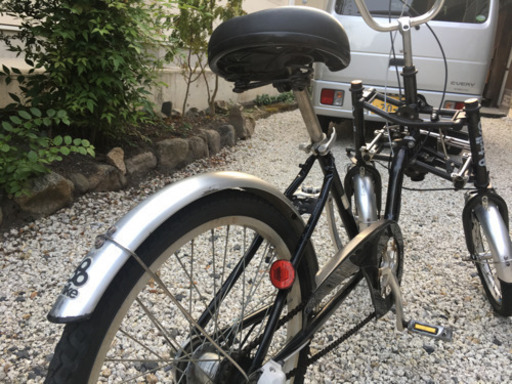 ユニバーサルトライク三輪自転車