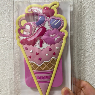 新品未使用【吉田朱里c プロデュース】 AMIUU スマホケース
