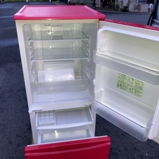 💕シャープ 2ドア 冷蔵庫 赤の画像