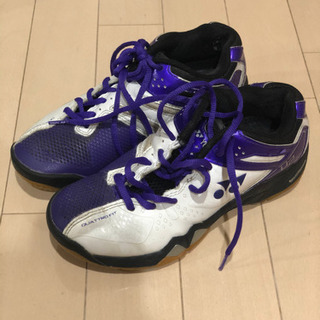 ヨネックス  中古　バドミントンシューズ　値下げ