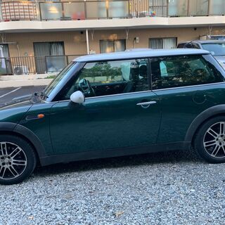 乗って帰れます：全て込み13万円：BMW ミニクーパー：78000キロ：車検　令和3年10月03日まで：平成15年：オートマ：下取り可能の画像