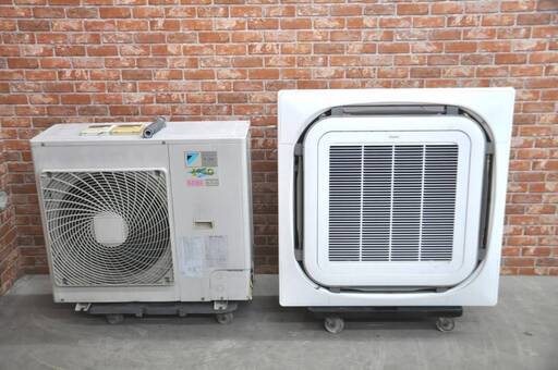 宮崎県内限定標準工事込み価格ダイキン3馬力4方向天カセ　‍♂️年式2006年製につき低価格