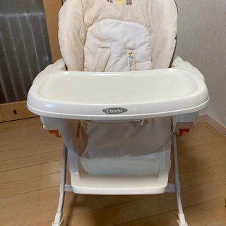 テーブル付きハイローチェア