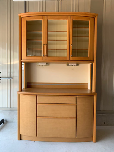 食器棚　お洒落　木目　収納多い