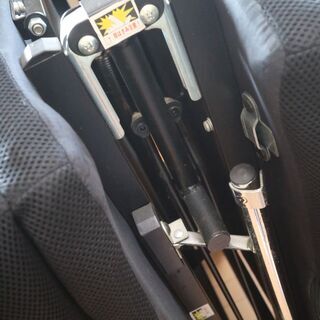 【折りたたみベッド】使用少ない　ブラック　シングルベッドの画像