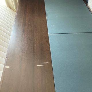 セミダブルベットフレーム、マットレス付きの画像