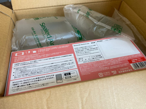 Nintendo Switch Lite コーラル