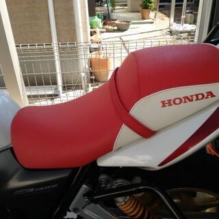 CB1300SF(SC54) 赤白シート