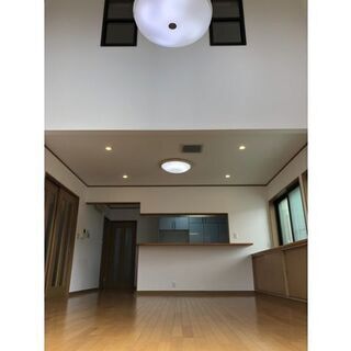 🏡三次市十日市南7丁目　売戸建住宅　三原駅徒歩圏内　大豪邸！　二世帯にも！ − 広島県