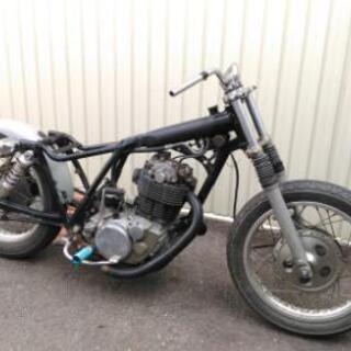 YAMAHA　SR400  カスタムベース　フレーム加工済み　チ...