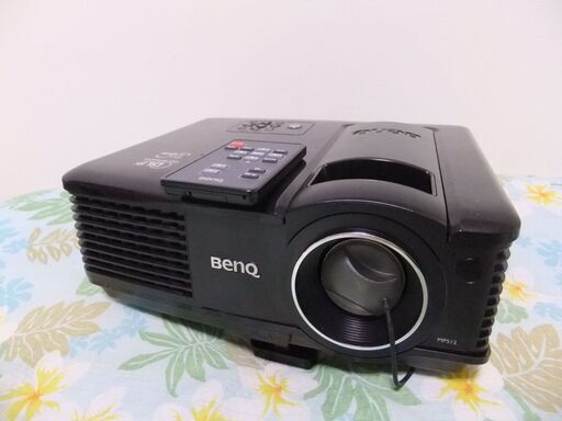 ☆3,000円売り！BENQ　DLPプロジェクター　MP512（ジャンク扱い）☆