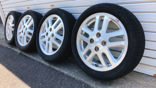 ダイハツ純正アルミホイール、タイヤ8分山