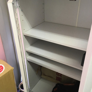 【タダです　靴箱】