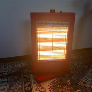 ハロゲンヒーター 電気ストーブ TEKNOS(テクノス)の画像