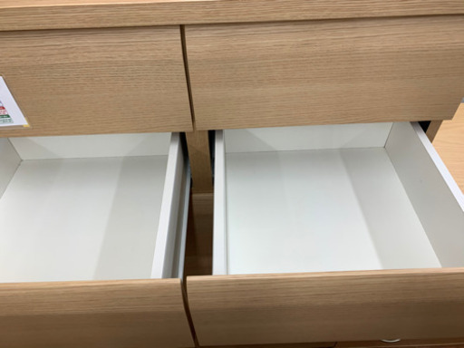 ナチュラル系どんなお部屋にもマッチする6段チェストです!!