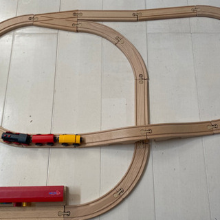 MICKI社製　木製レールと列車