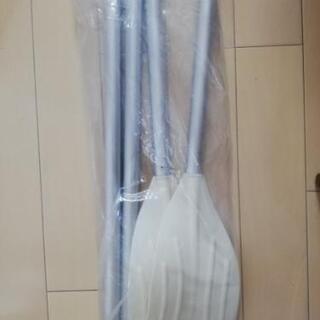ゴムボートのオール2本の画像