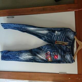 新しいジーンズ