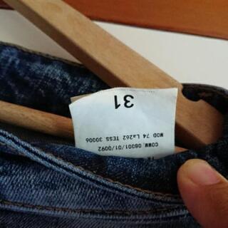 新しいジーンズの画像