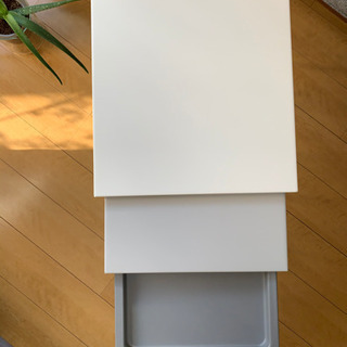 IKEA GRANBODA グランボダ　サイドテーブルの画像