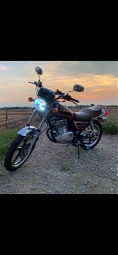 最終値下げ gn1252f   状態良 交換可能 125cc バイク スズキ  低走行 1000キロ前半