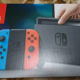 任天堂Switch本体　ネオンブルー&レッド