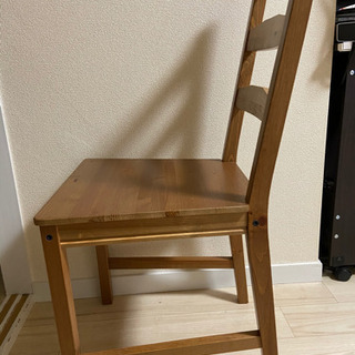 ニトリ　テーブル　　IKEA イス2脚の画像