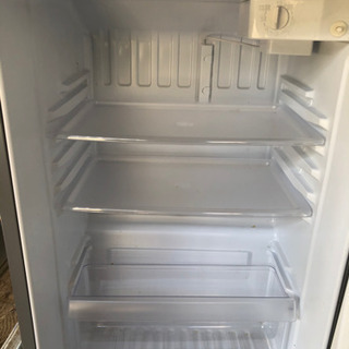 冷蔵庫譲ります　最終値下げの画像