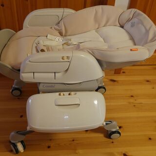 忙しいママにどうぞ！　電動ゆりかご　コンビ　ロアンジュオートスウィングRU-650の画像