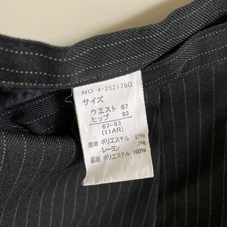 3セット、ストライプスーツの画像