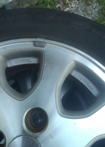トヨタ純正アルミホイールFF車用