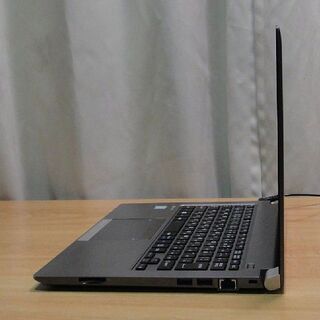 ご購入いただきました。美品・高性能モバイルノートPC　TOSHIBA dynabook R63/U 13.3型TFTカラー液晶 1366×768　Core i5 メモリー8GB　M.2SATA 240GB ワイヤレスマウス（新品）Win10 pro Office 2019 pro搭載 Wifi Bluetooth HDMI