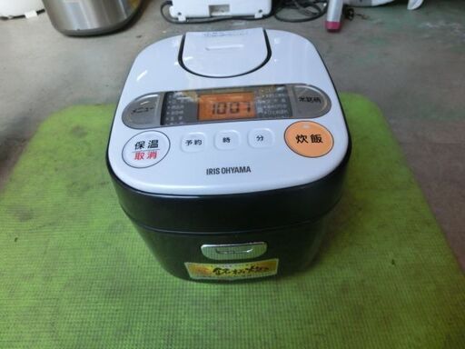 B89　アイリスオーヤマ　ジャー　炊飯器　３合  RC-MA30-B  ２０１７年製　銘柄炊き