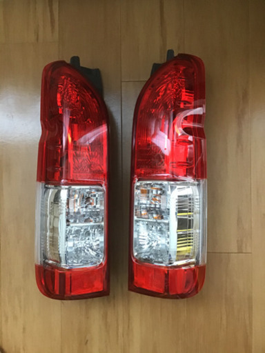 ハイエース  200系　新車外し　純正