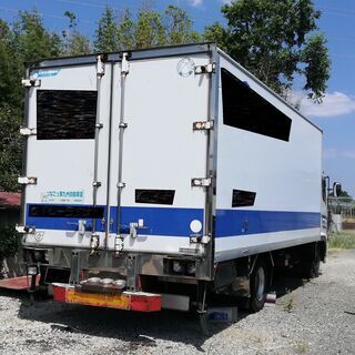 決まりました!　日野　レンジャープロ　4ｔ　冷蔵冷凍車　走行可能な倉庫に！！　イベントに！　部品取りに？の画像
