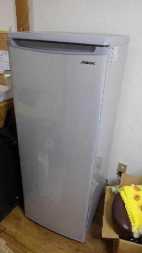 冷凍庫　霜取りファン付き