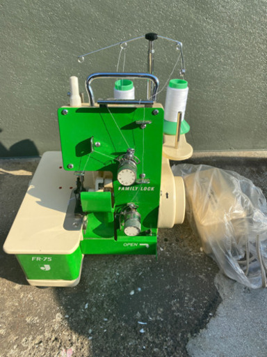 蛇の目ミシン　ロックミシン