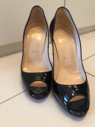 Christian Louboutin オープントゥ