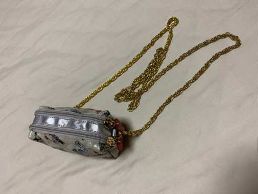 ハローキティー　ショルダーバッグ